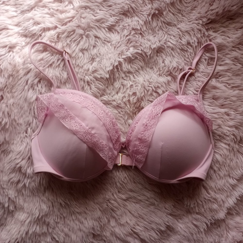 Victoria's Secret Mauve Lace Ruffle Bikini Top